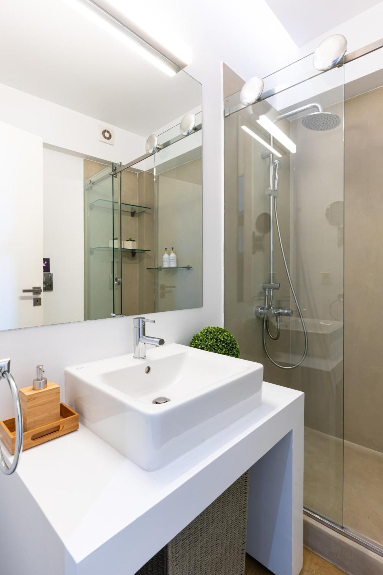 Ma Maison No5 Penthouse Loft, Private Heated Pool, Acropolis View, Ultra High Speed Internet 300 Mbps, Short Walk To Acropolis, Parking Upon Request, 1' From Metro เอเธนส์ ภายนอก รูปภาพ