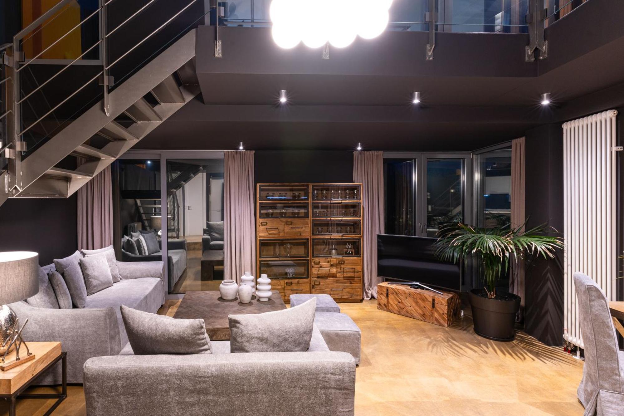 Ma Maison No5 Penthouse Loft, Private Heated Pool, Acropolis View, Ultra High Speed Internet 300 Mbps, Short Walk To Acropolis, Parking Upon Request, 1' From Metro เอเธนส์ ภายนอก รูปภาพ