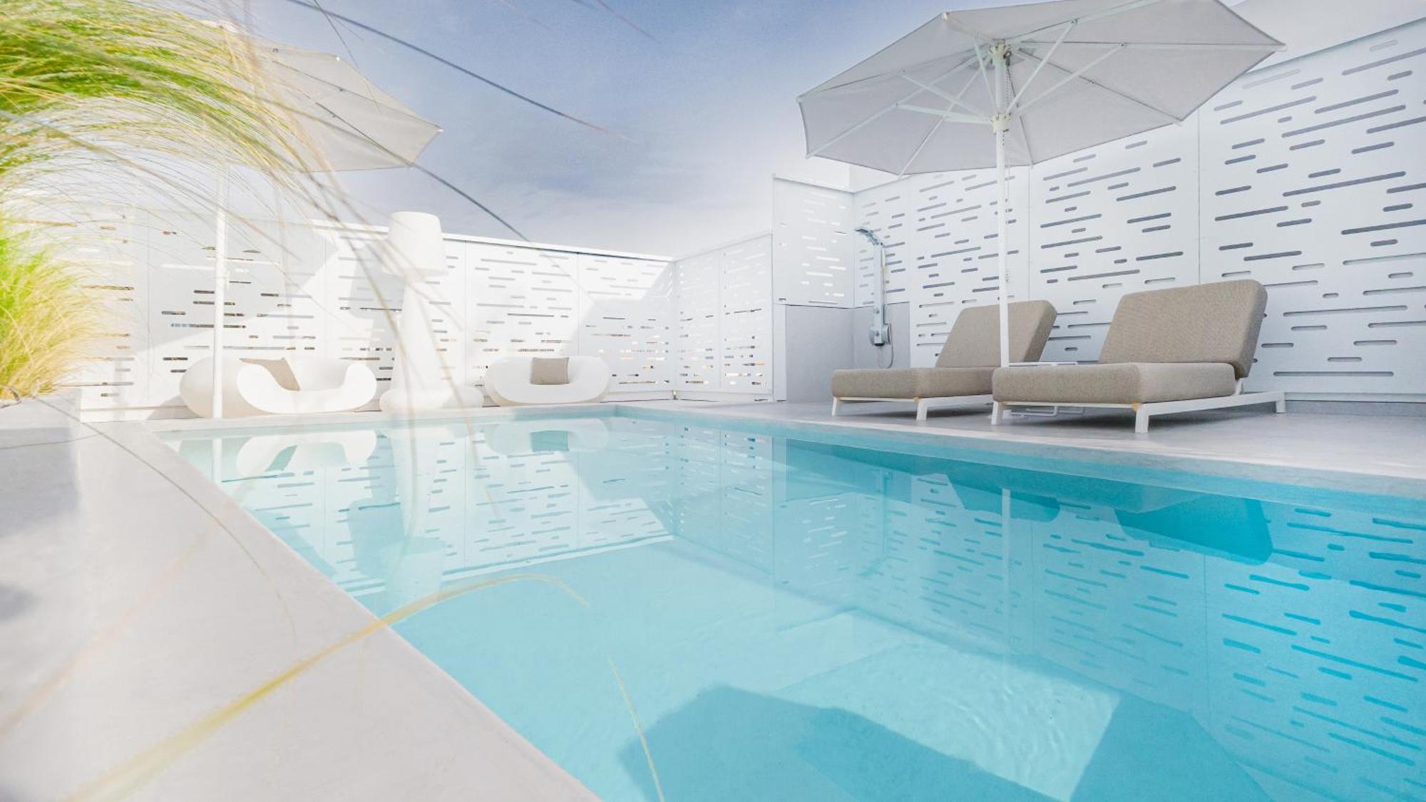 Ma Maison No5 Penthouse Loft, Private Heated Pool, Acropolis View, Ultra High Speed Internet 300 Mbps, Short Walk To Acropolis, Parking Upon Request, 1' From Metro เอเธนส์ ภายนอก รูปภาพ